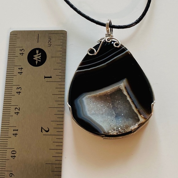 Beautiful Druzy Geode Agate Pendant - Picture 5 of 8